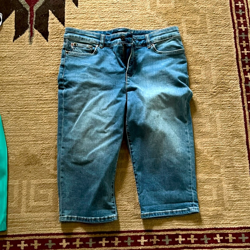 Chaps sz12 blue jean capri